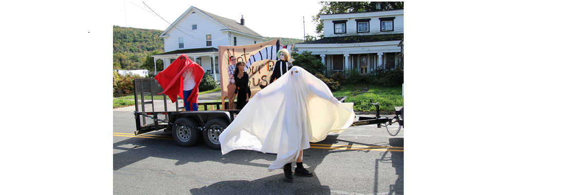 Parade 3